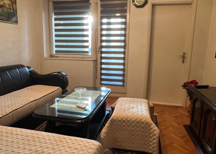 Two Luxury Bedroom Apartment D&V