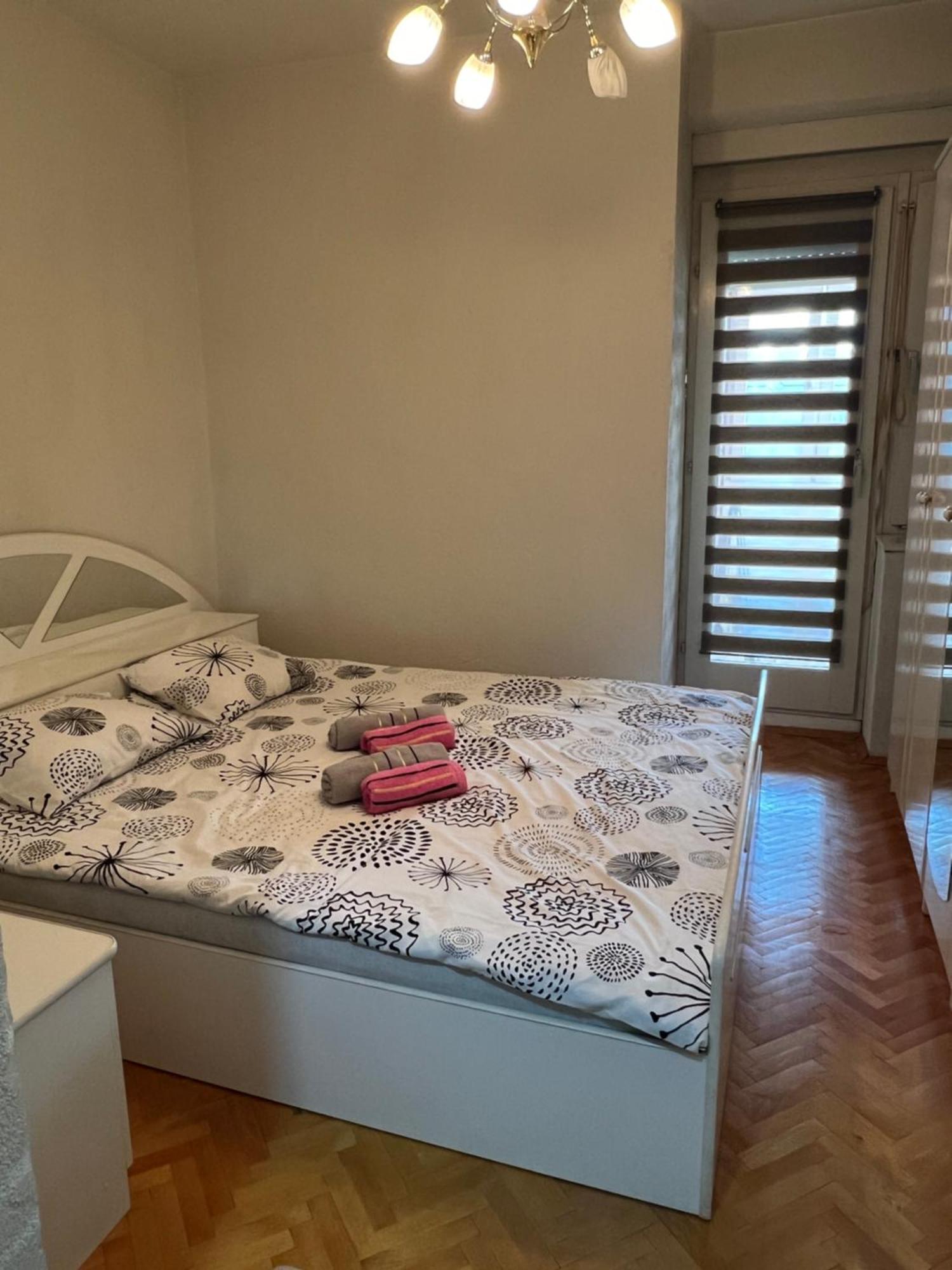 Two Luxury Bedroom D&v Apartment
